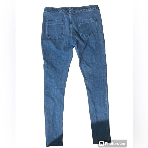 3/$25 Hurley Jeans - Picture 2 of 4